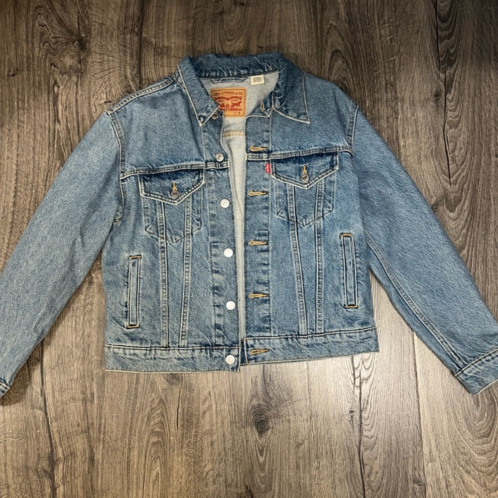 Levi’s trucker Jean jacket
